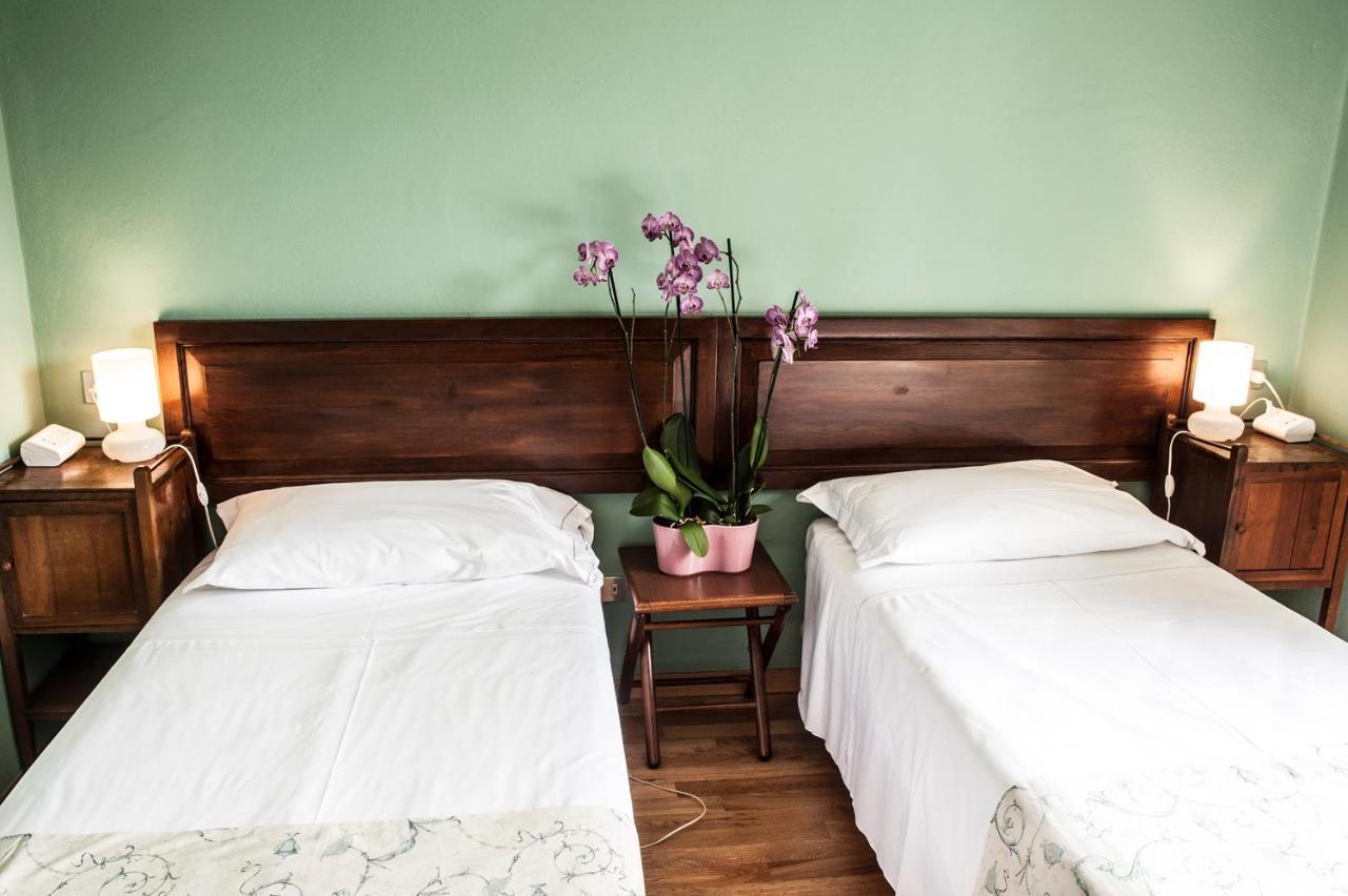 Albergo Bologna 바레세 외부 사진