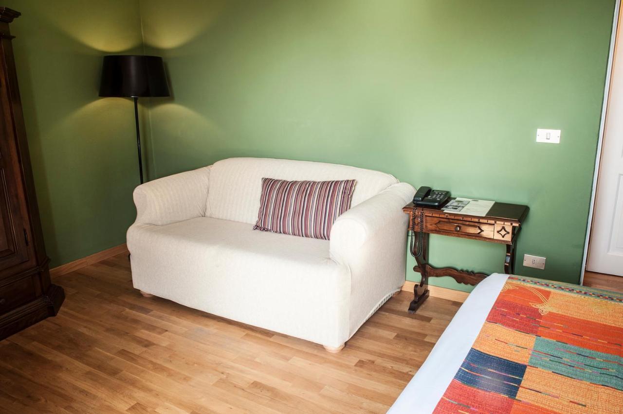 Albergo Bologna 바레세 외부 사진