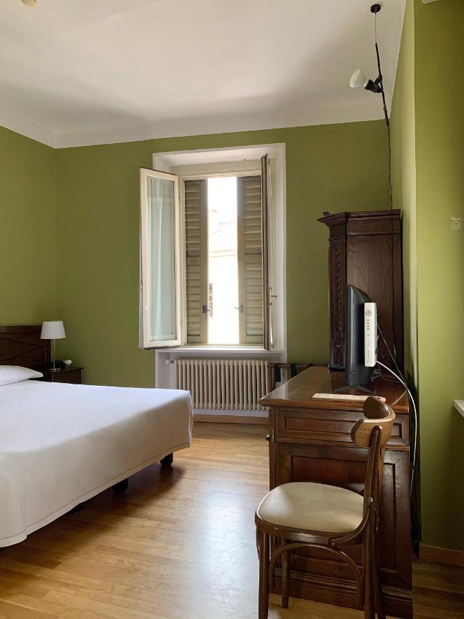 Albergo Bologna 바레세 외부 사진