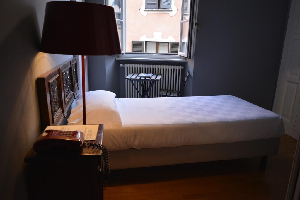 Albergo Bologna 바레세 외부 사진