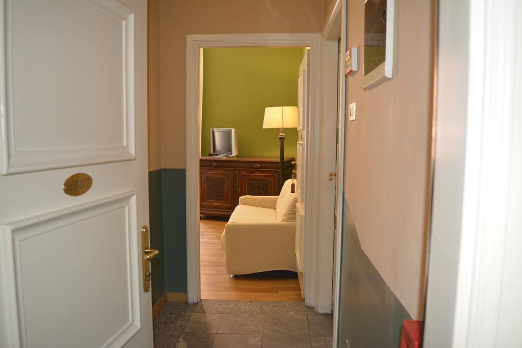 Albergo Bologna 바레세 외부 사진