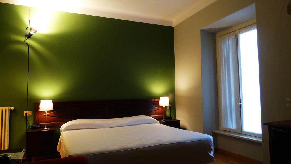 Albergo Bologna 바레세 외부 사진